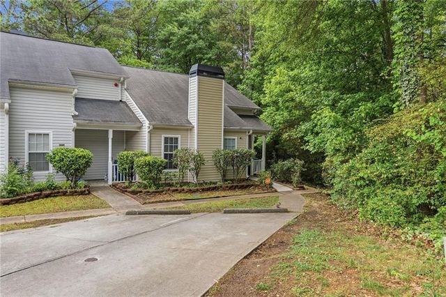 6427 Wellington Chase Court, Lithonia, GA 30058