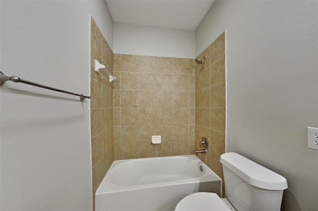 20743 Oakhurst Park Drive, Porter, TX 77365