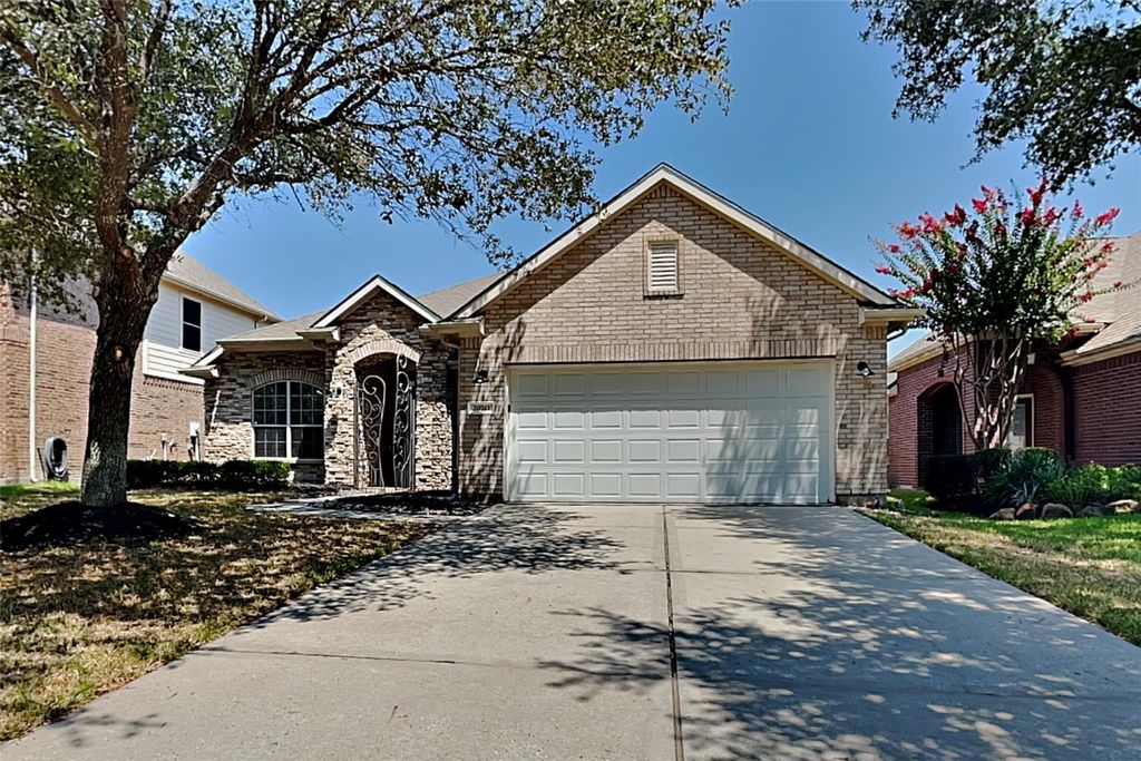 20743 Oakhurst Park Drive, Porter, TX 77365