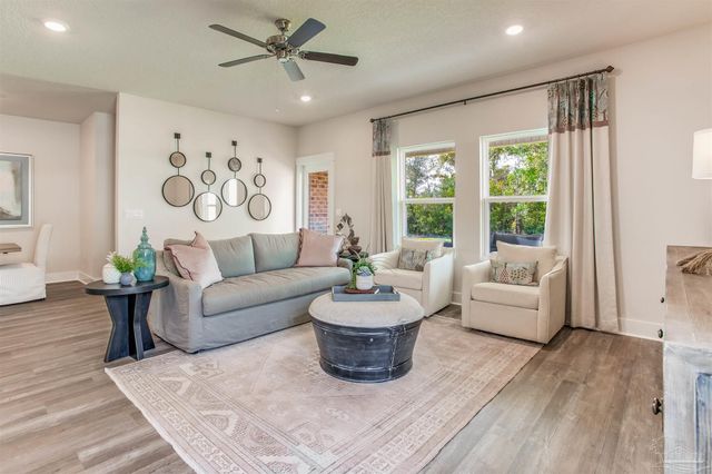 3086 Serviceberry Rd, Cantonment, FL 32533