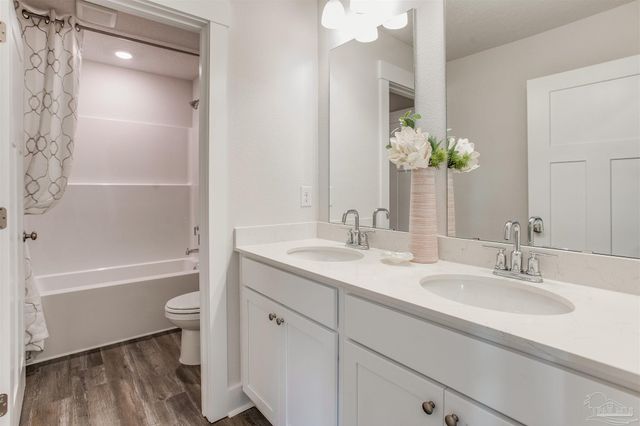 3086 Serviceberry Rd, Cantonment, FL 32533