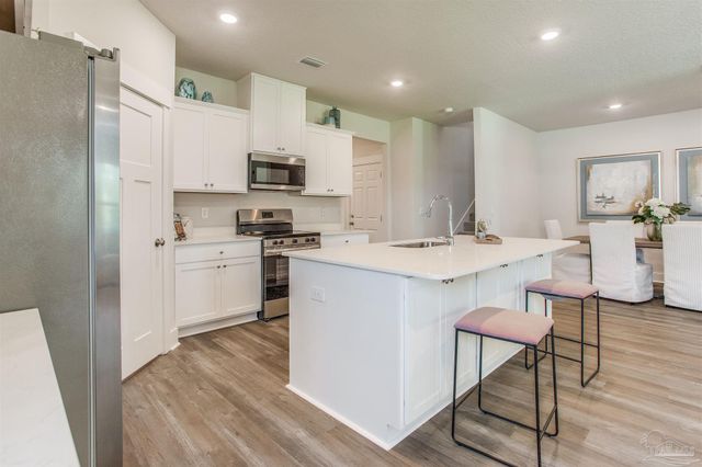 3086 Serviceberry Rd, Cantonment, FL 32533