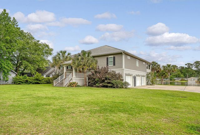 2039 Lake Marion Shores Road, Summerton, SC 29148