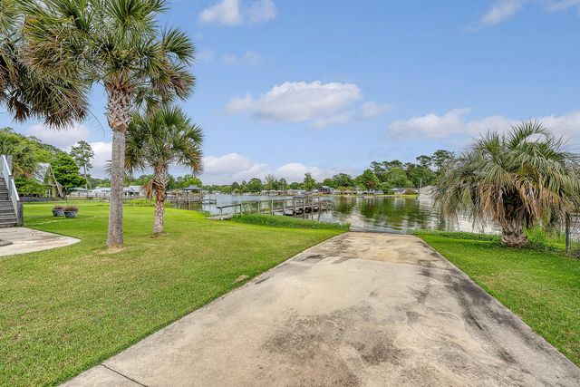 2039 Lake Marion Shores Road, Summerton, SC 29148