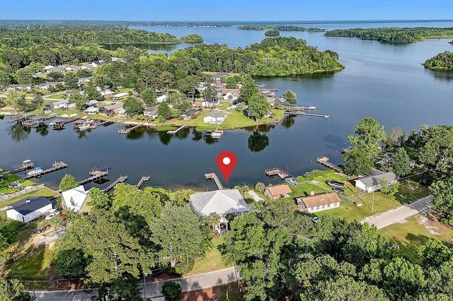 2039 Lake Marion Shores Road, Summerton, SC 29148