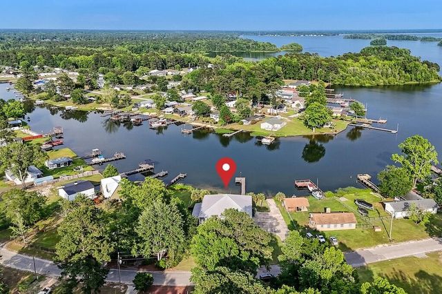 2039 Lake Marion Shores Road, Summerton, SC 29148