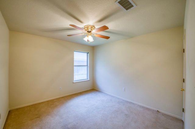 320 Shane Lane, Burleson, TX 76028