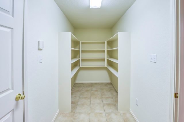 320 Shane Lane, Burleson, TX 76028