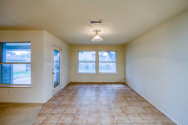 320 Shane Lane, Burleson, TX 76028