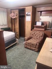 373 THORNEY GROVE RD, Shippensburg, PA 17257