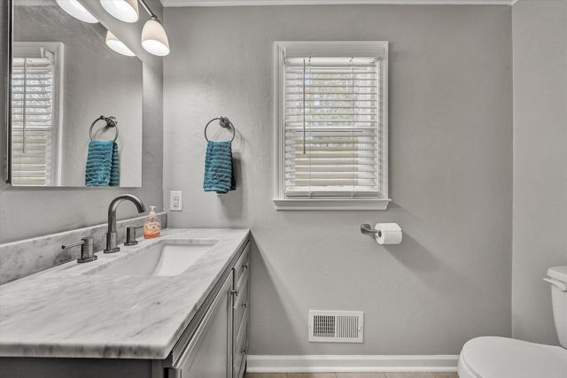 763 OAKWOOD DR, Roanoke, VA 24015