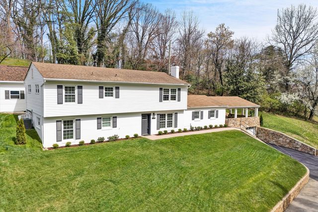 763 OAKWOOD DR, Roanoke, VA 24015