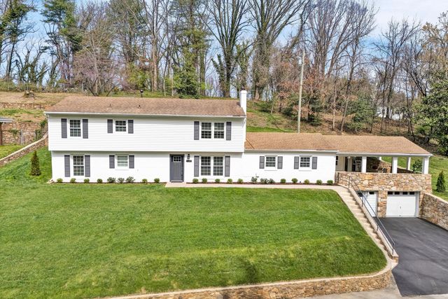 763 OAKWOOD DR, Roanoke, VA 24015