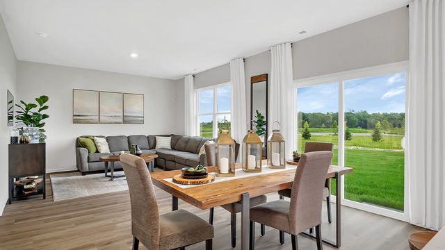 904 Cascade Court, Pingree Grove, IL 60140