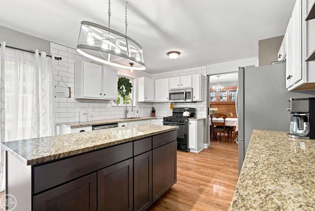 1006 Broad Ax Lane, Kimball, MI 48074