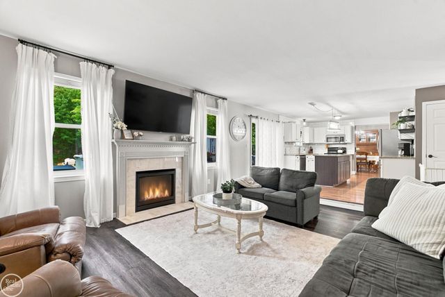 1006 Broad Ax Lane, Kimball, MI 48074