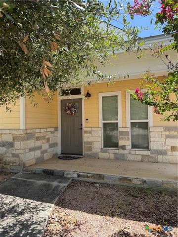 1366 Hanz Drive, New Braunfels, TX 78130