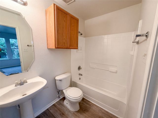 7434 Pineberry Road, Dallas, TX 75249