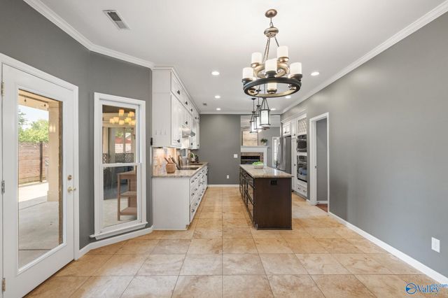 11010 Charring Court SW, Huntsville, AL 35803