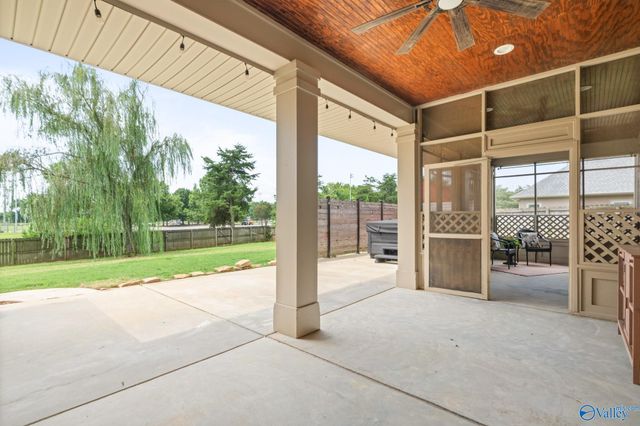 11010 Charring Court SW, Huntsville, AL 35803