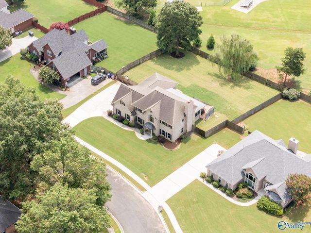 11010 Charring Court SW, Huntsville, AL 35803