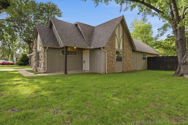 1007 W D Street, Jenks, OK 74037