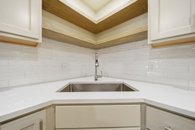 1007 W D Street, Jenks, OK 74037