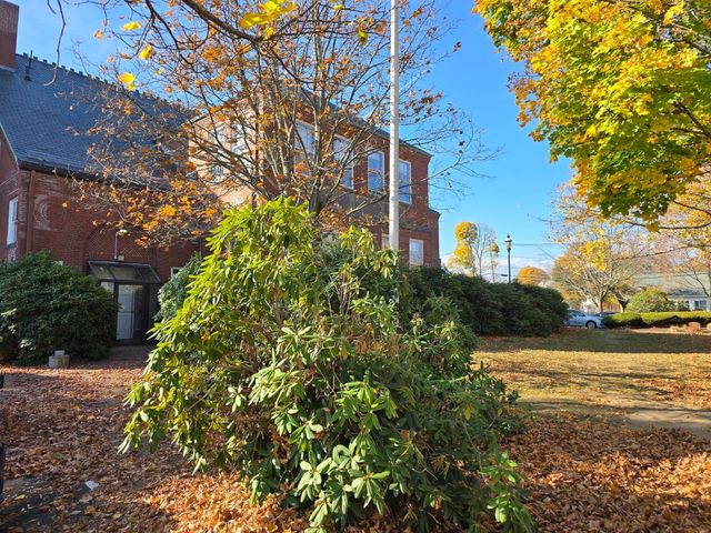 130 Beach St 208, Quincy, MA 02170