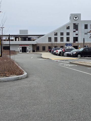 130 Beach St 208, Quincy, MA 02170