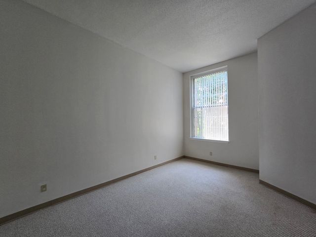 130 Beach St 208, Quincy, MA 02170