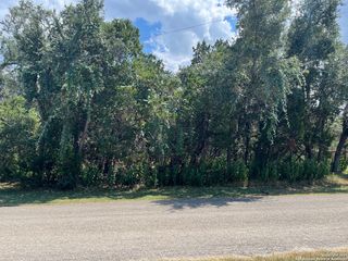 1124 Scenic, Canyon Lake, TX 78133
