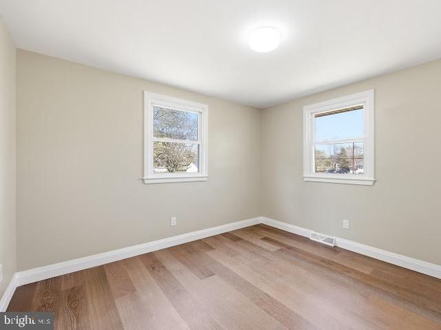 1921 MOUNTAIN DR, Vineland, NJ 08360