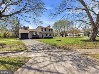 1921 MOUNTAIN DR, Vineland, NJ 08360