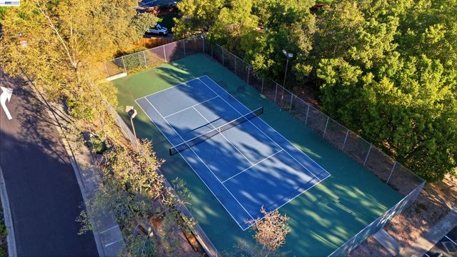 1894 Cannon Dr, Walnut Creek, CA 94597