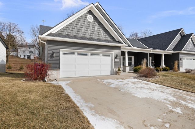4418 Chestnut Drive 0, Bettendorf, IA 52772
