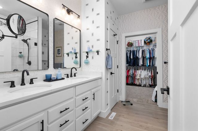 4418 Chestnut Drive 0, Bettendorf, IA 52772