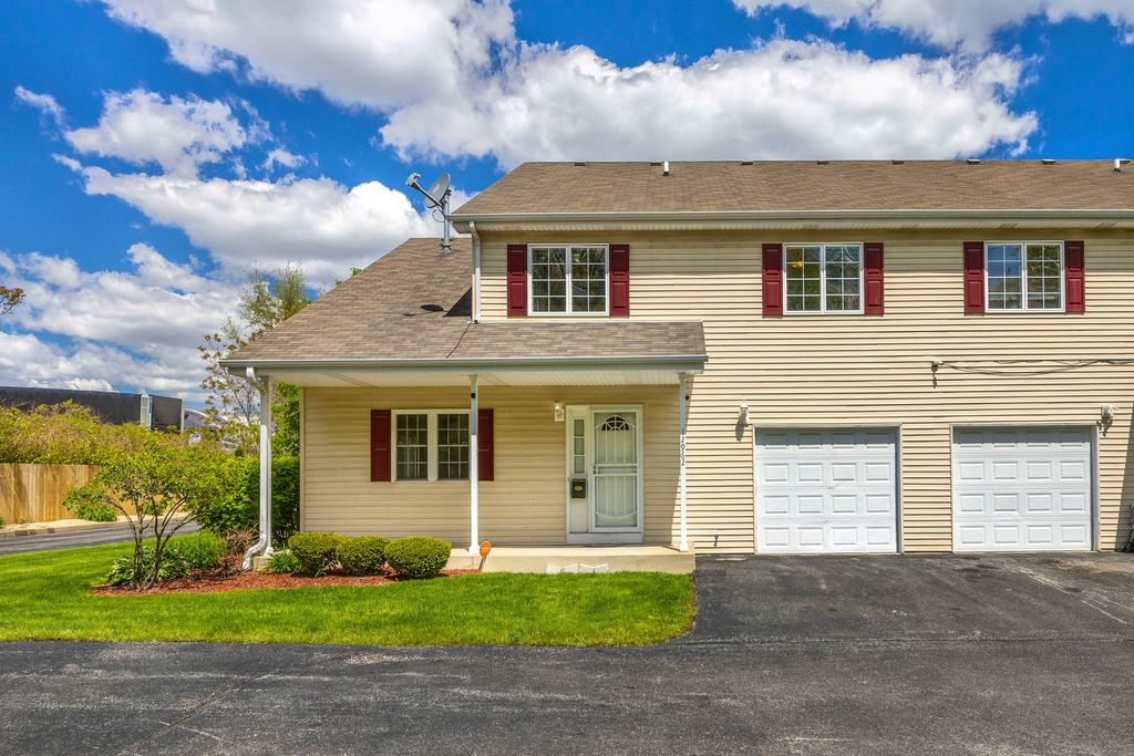 12962 S MAY Street, Calumet Park, IL 60827