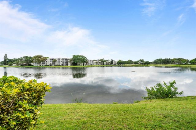 9470 Live Oak Place 204, Davie, FL 33324