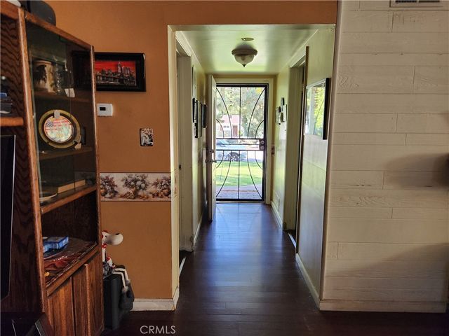 621 E Cypress, Glendora, CA 91741