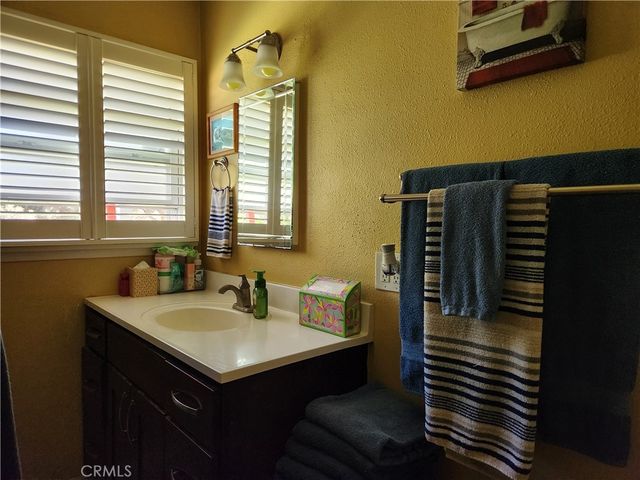 621 E Cypress, Glendora, CA 91741
