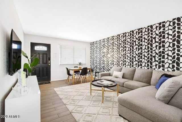 945 E LILAC Drive, Tempe, AZ 85288