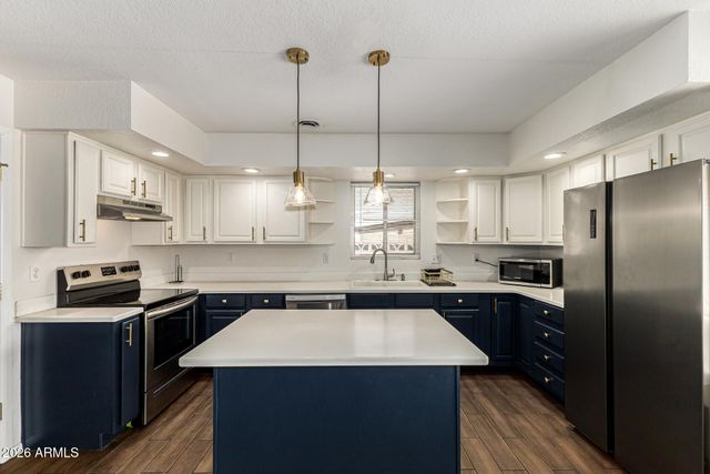 945 E LILAC Drive, Tempe, AZ 85288