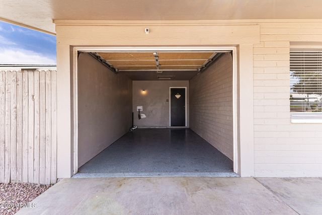 945 E LILAC Drive, Tempe, AZ 85288