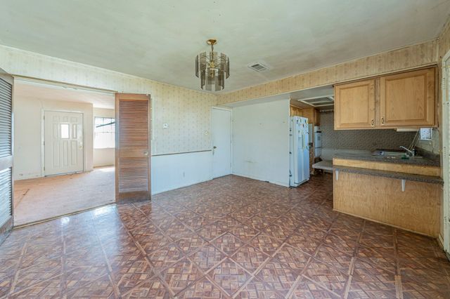 6721 Oleta Drive, Dallas, TX 75217