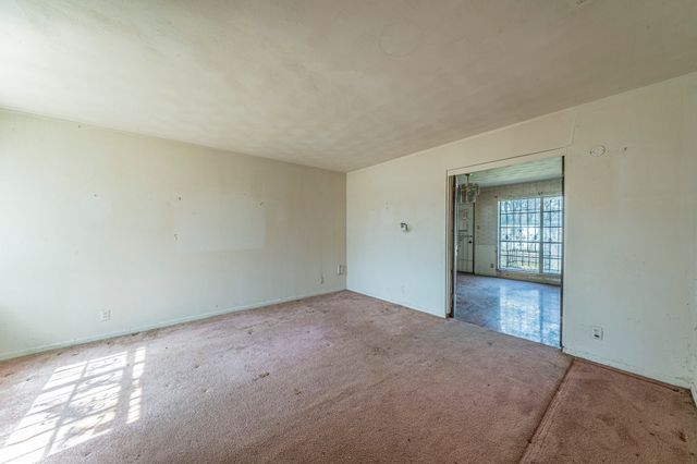 6721 Oleta Drive, Dallas, TX 75217