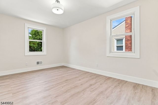 23 Buckingham Rd, West Orange Twp., NJ 07052