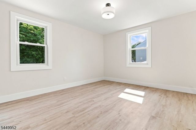 23 Buckingham Rd, West Orange Twp., NJ 07052