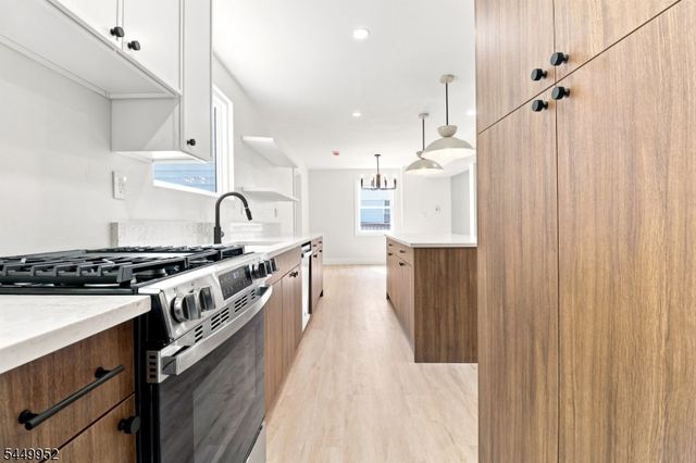 23 Buckingham Rd, West Orange Twp., NJ 07052