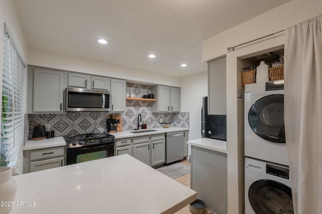 3402 N 32nd Street 163, Phoenix, AZ 85018