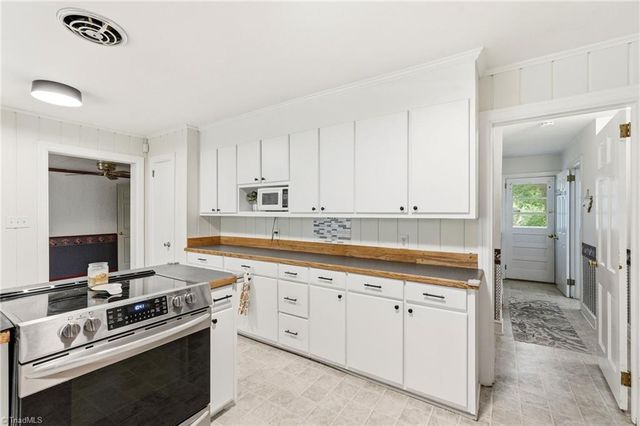 411 Arbor Drive, Lexington, NC 27292
